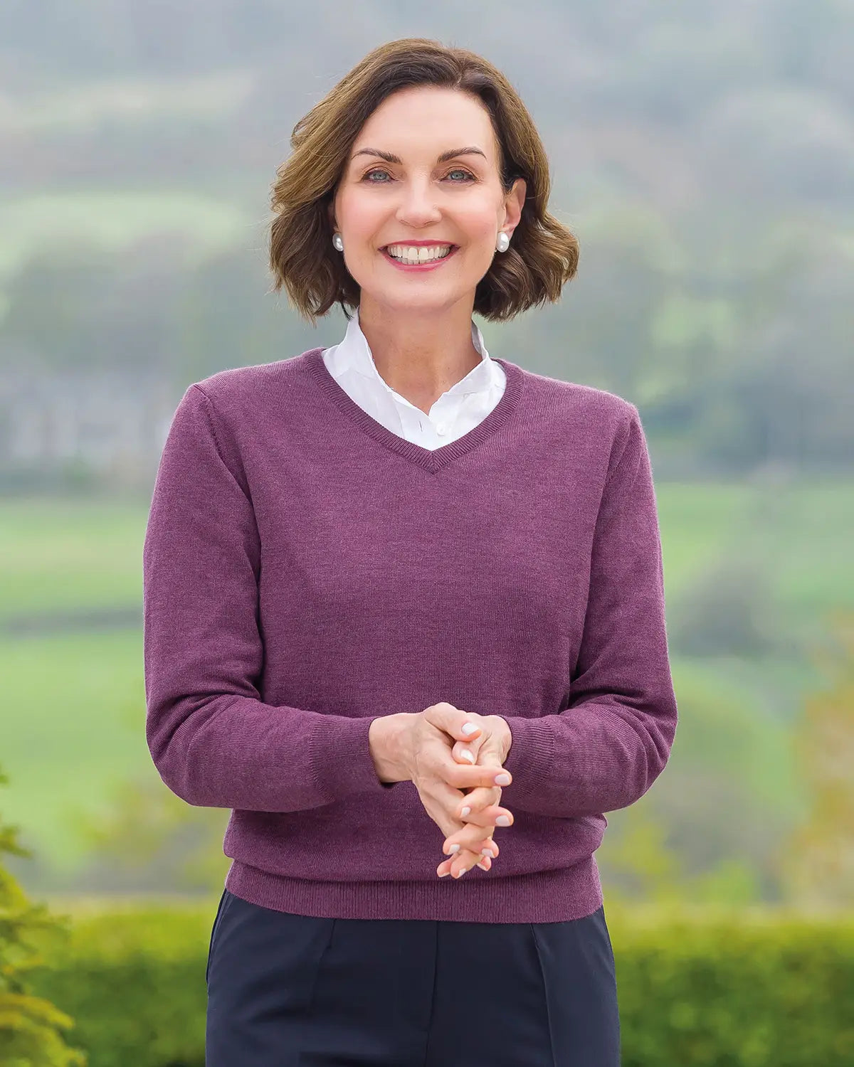 Ladies’ Pure Merino Wool V Neck Jumper – Plum