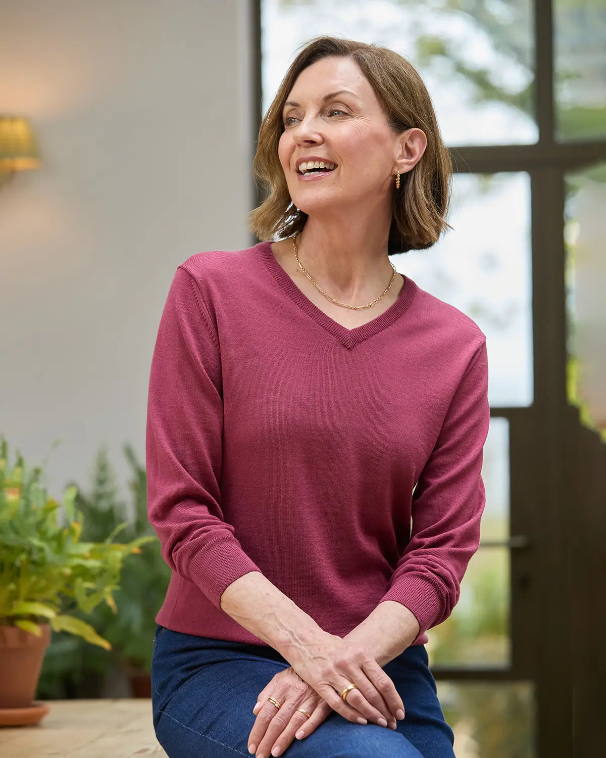 Ladies’ Pure Merino Wool V Neck Jumper – Rose