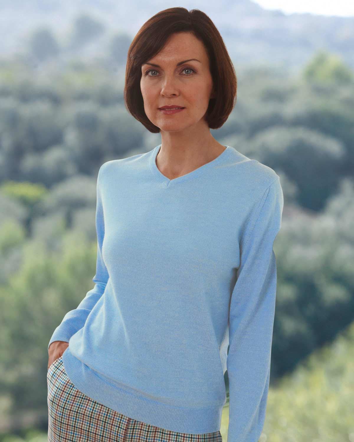 Merino V neck Sweater Ladies - Pale Blue - Country Collection