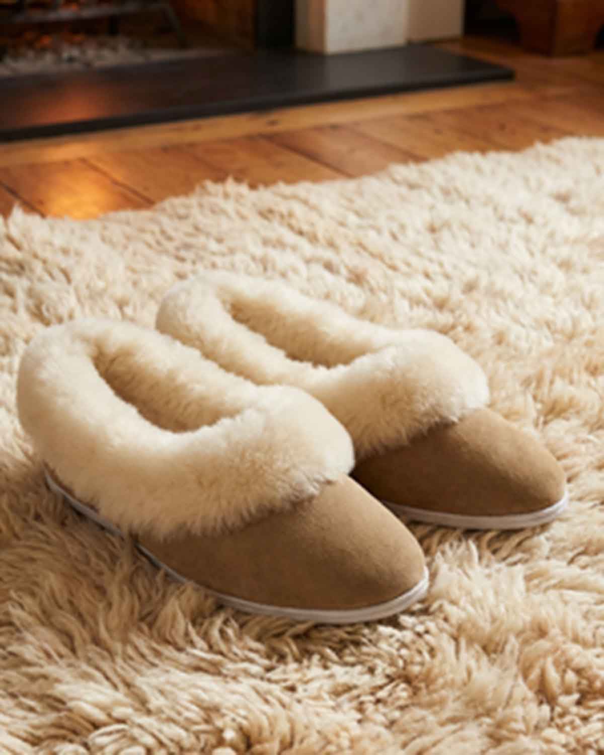 Sheepskin Slippers - Sheepskin - Country Collection