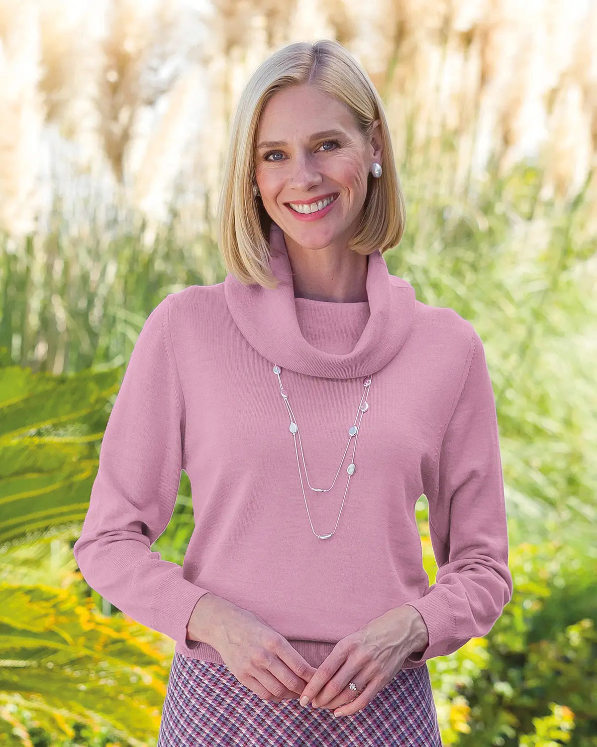 Ladies’ Pure Merino Wool Cowl Neck Jumper – Dusky Pink
