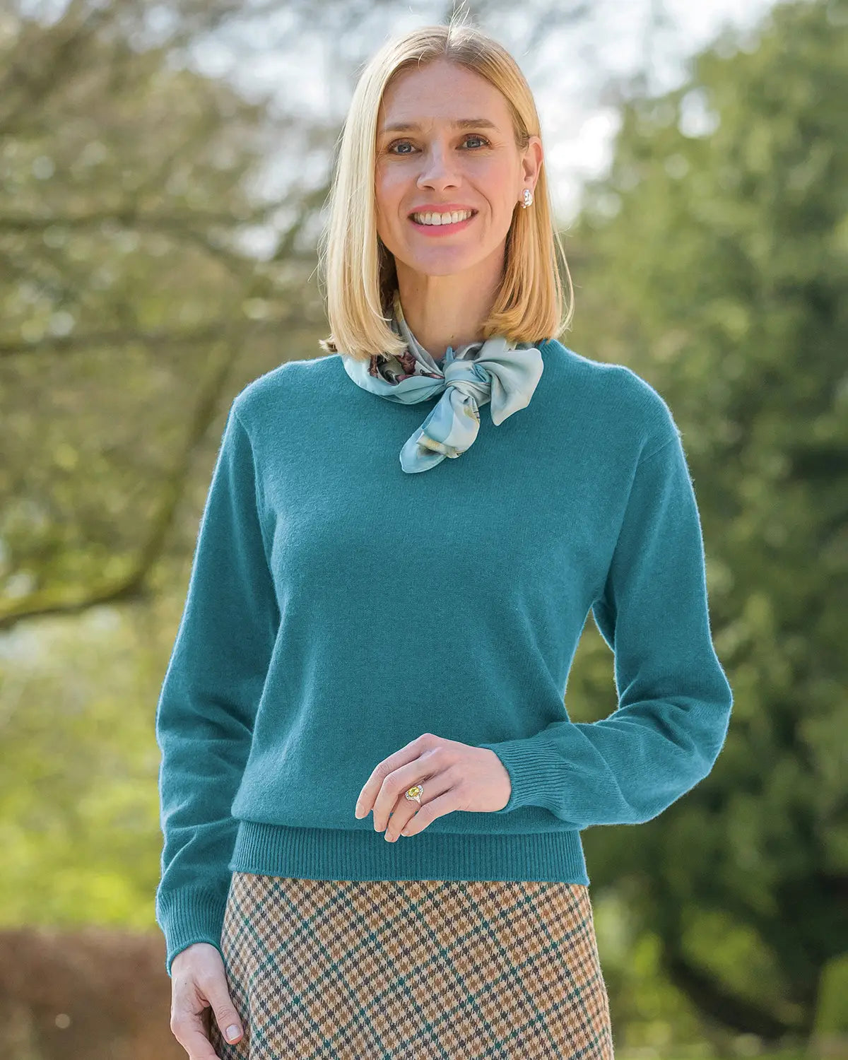 Ladies’ Pure Lambswool Crew Neck Jumper – Nordic Blue