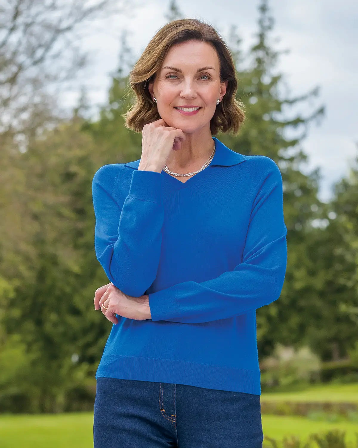 Ladies’ Pure Merino Wool Collared V Neck Jumper – Azure