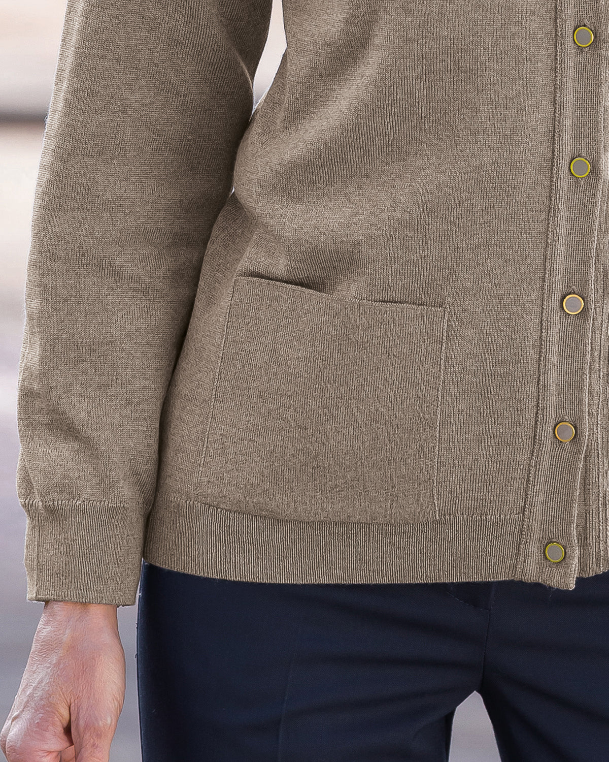 Ladies’ Pure Merino Wool V-Neck Cardigan – Tawny