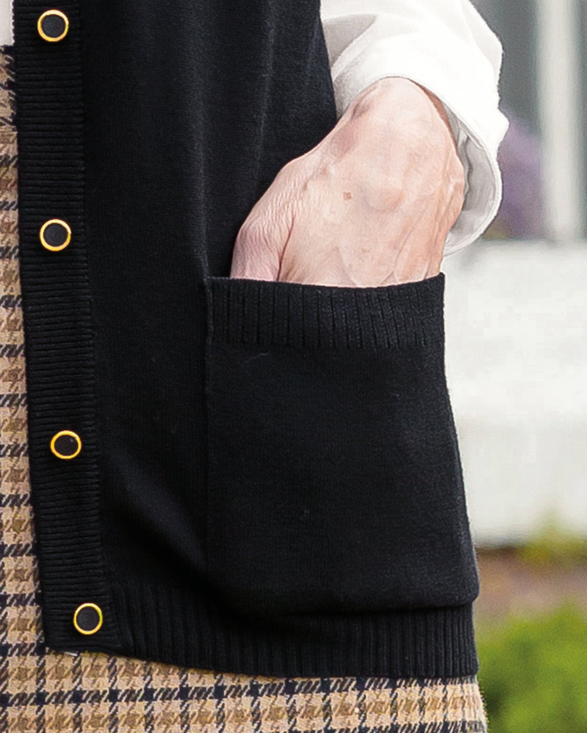 Ladies’ Pure Merino Wool Waistcoat – Black