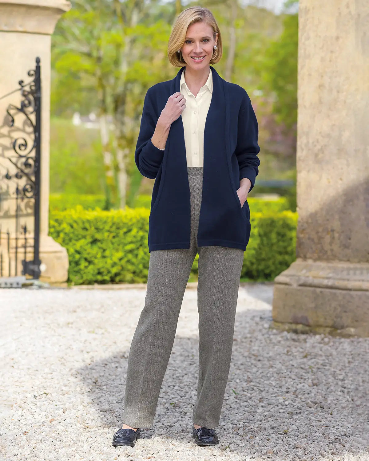Sienna Pure Lambswool Edge to Edge Cardigan – Navy