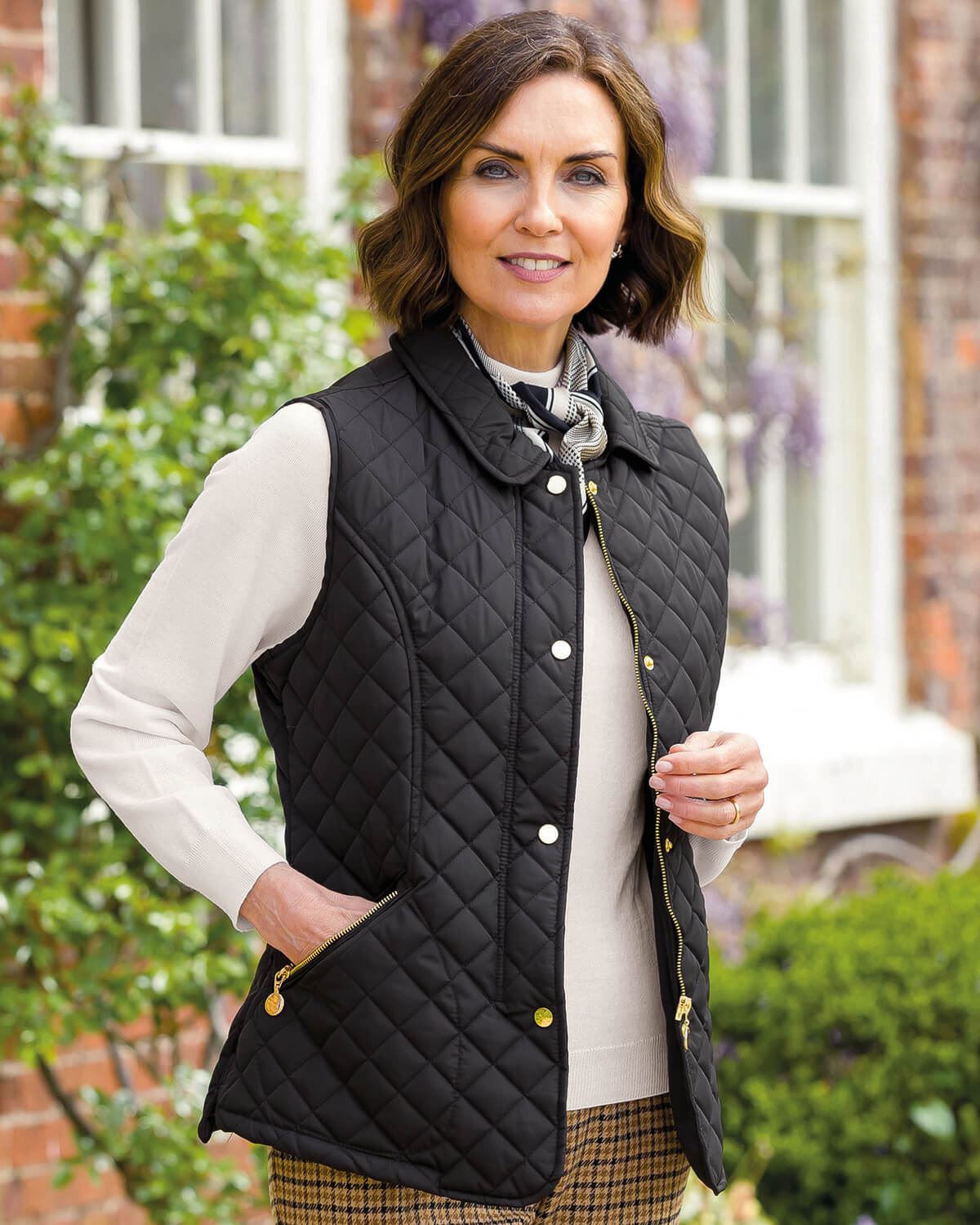 Quilted Gilet - Black - Country Collection