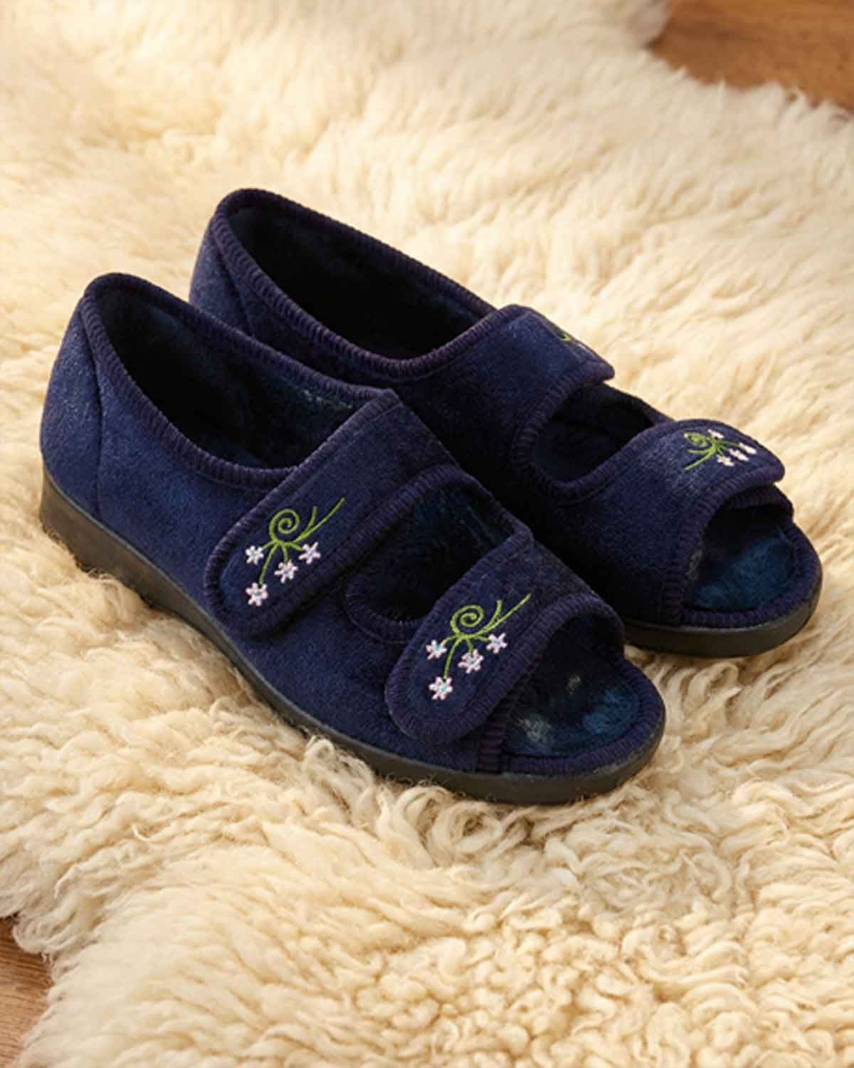 DB Wider Fit Velcro House Shoe - Navy - Country Collection