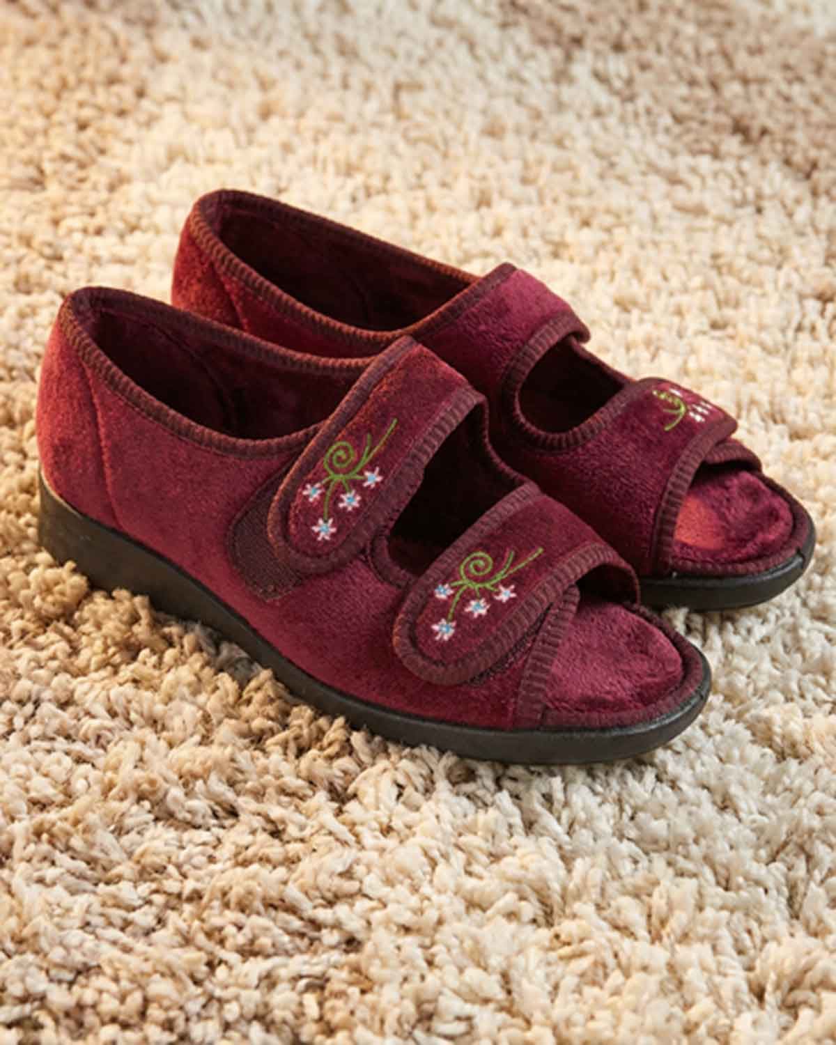 DB Wider Fit Velcro House Shoe - Wine - Country Collection
