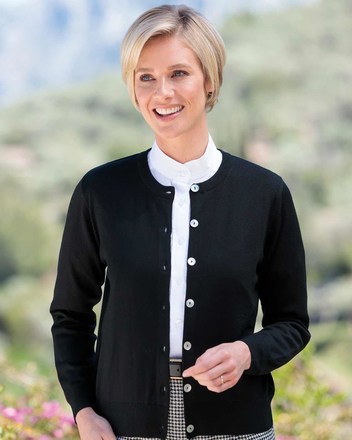 Merino Short Cardigan - Black - Country Collection