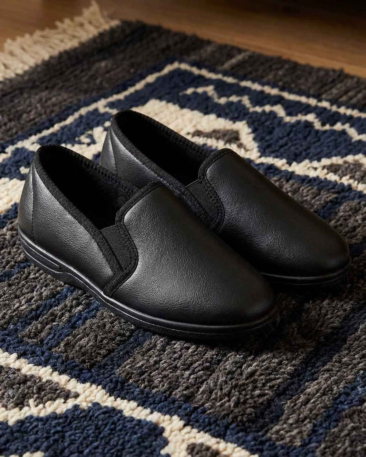 Lazy Dogz Men’s Slippers - Black - Country Collection