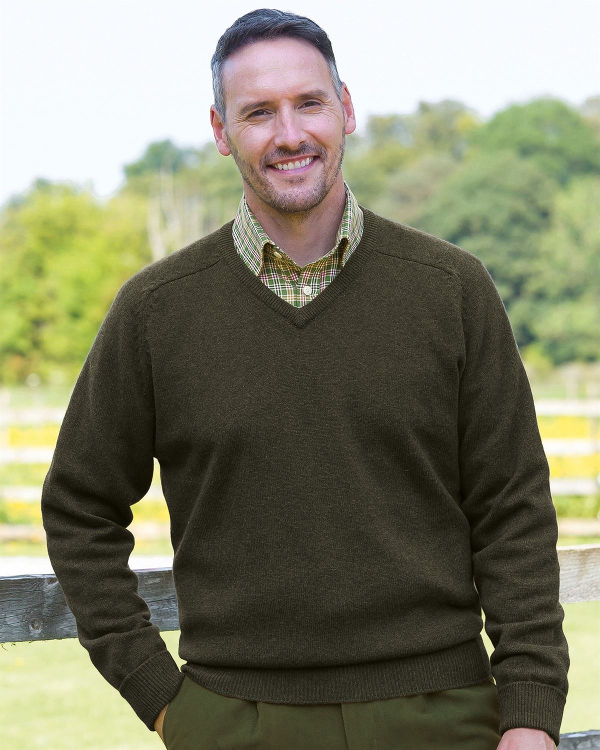 Lambswool V Neck Jumper - Bracken - Country Collection