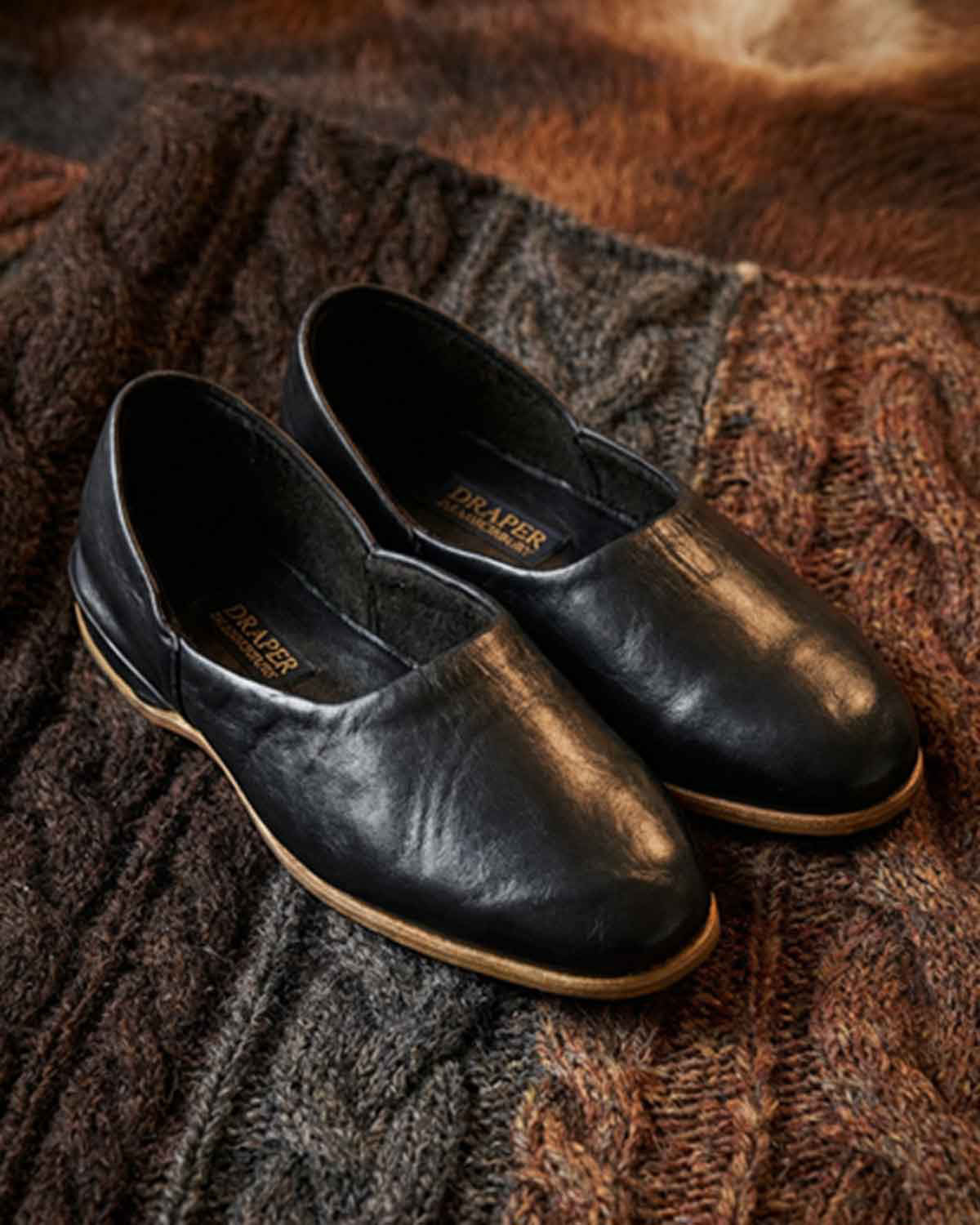 Draper Mens Leather Slippers - Black