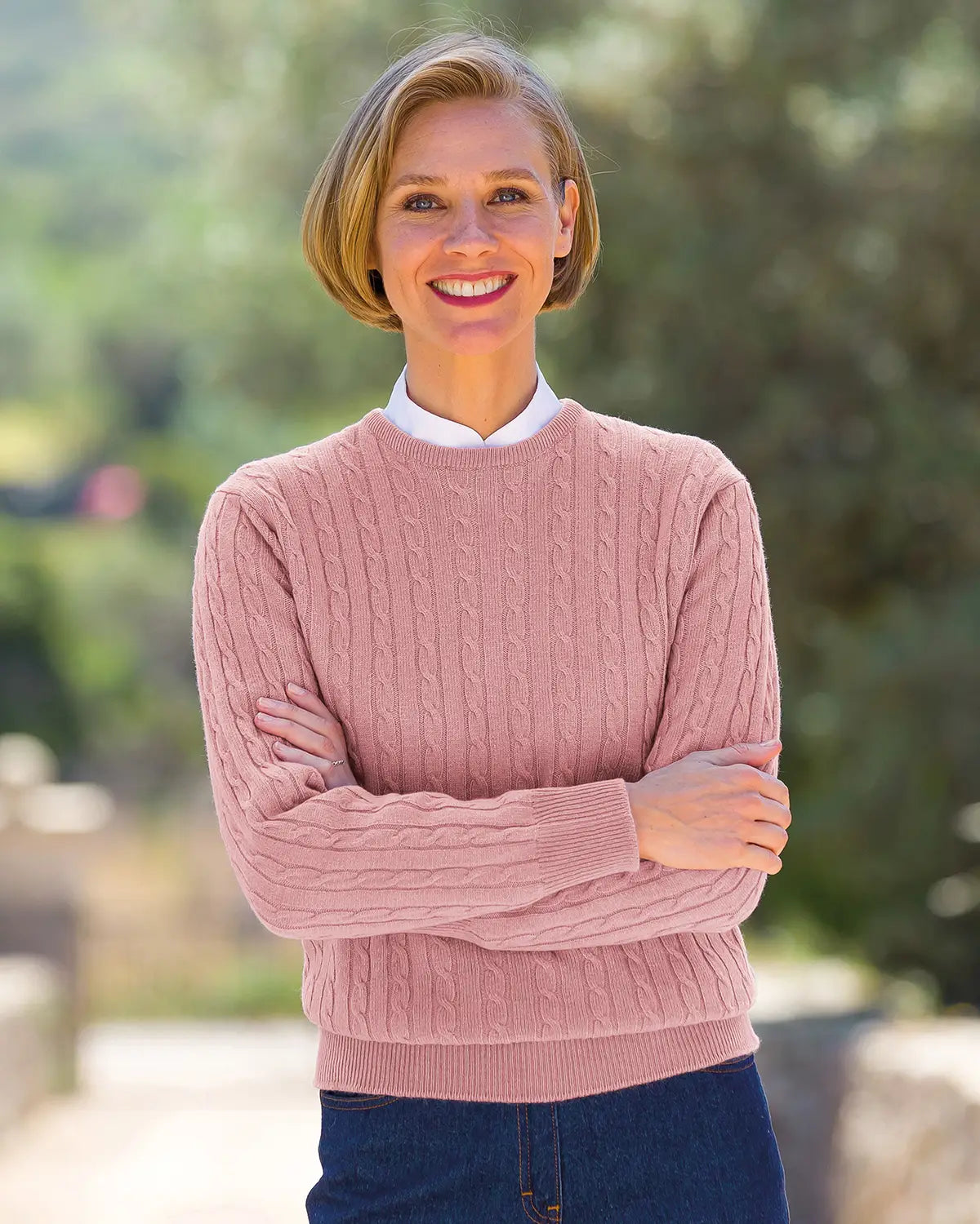 Ladies’ Pure Lambswool Cable Crew Neck Jumper – Dusky Rose