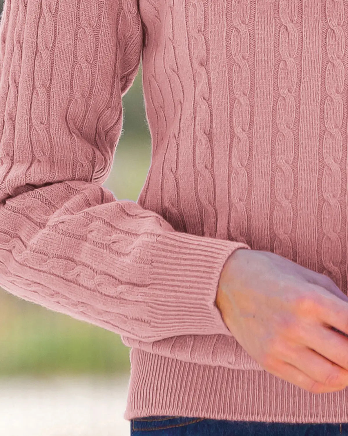 Ladies’ Pure Lambswool Cable Crew Neck Jumper – Dusky Rose
