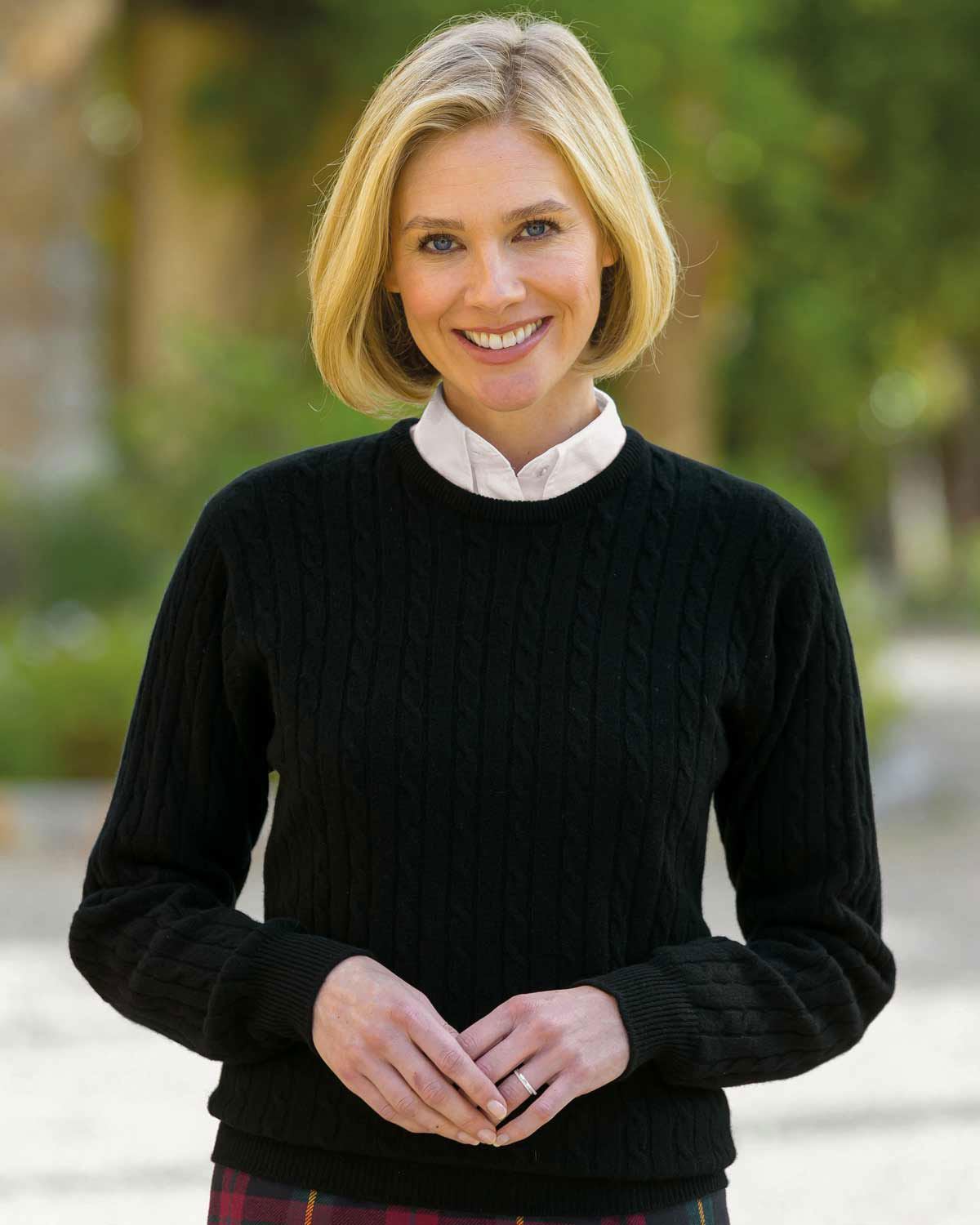 Lambswool Cable Crew Neck Jumper - Black - Country Collection