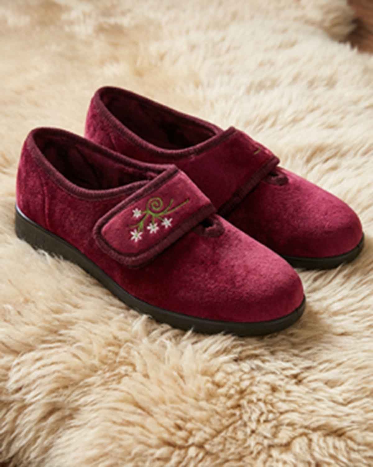 DB Wider Fit Caroline House Shoe - Burgundy - Country Collection