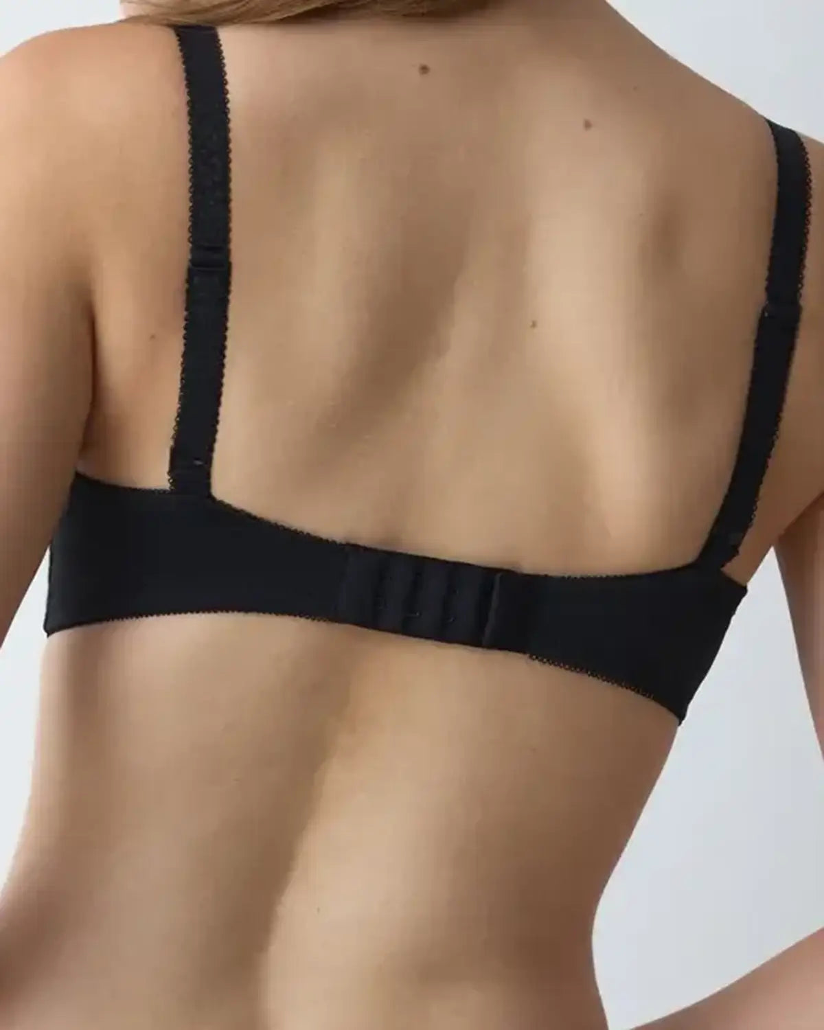 Triumph Amourette Underwired Lace Bra - Black
