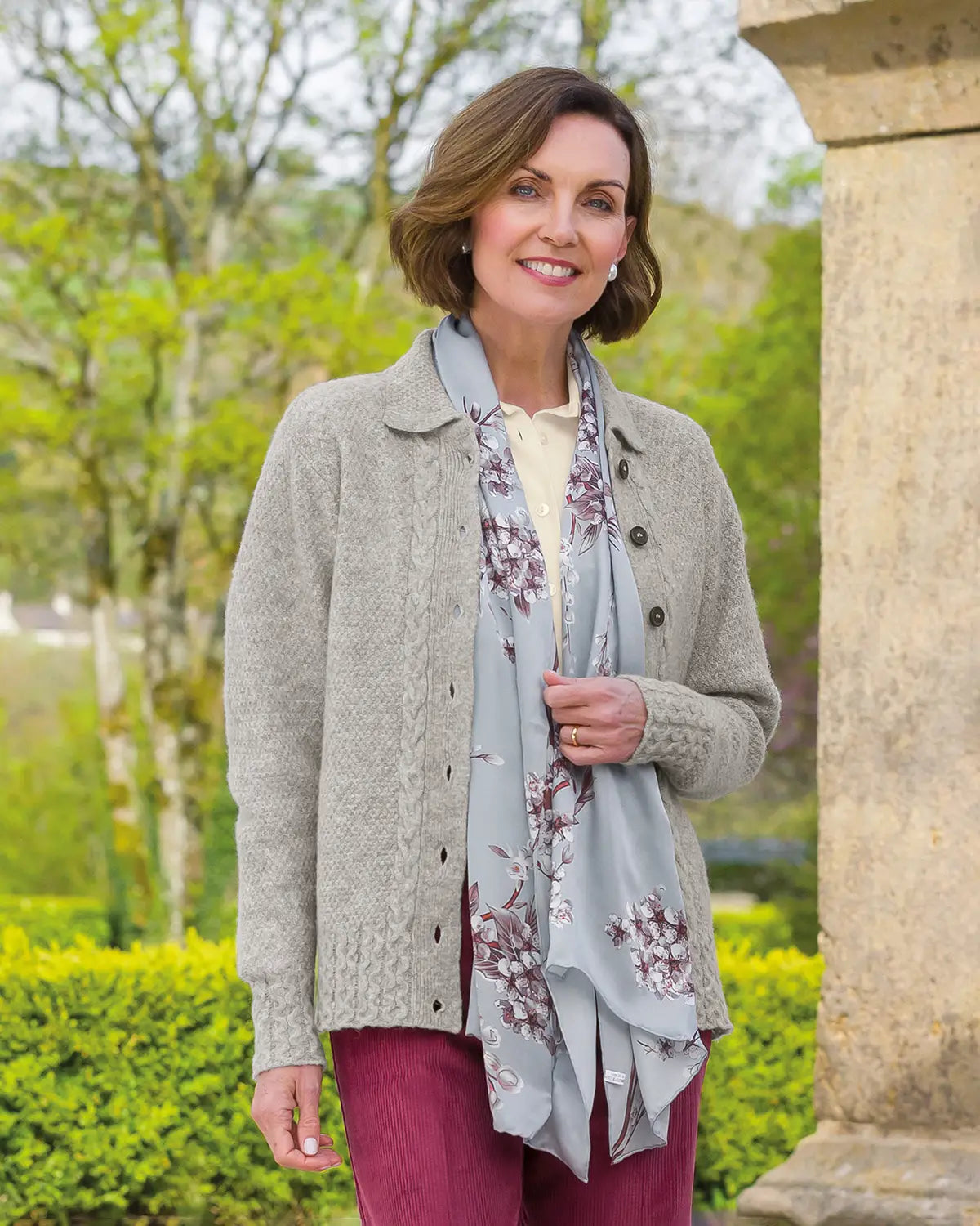 Ladies’ Pure Shetland Wool Cable Cardigan – Silver