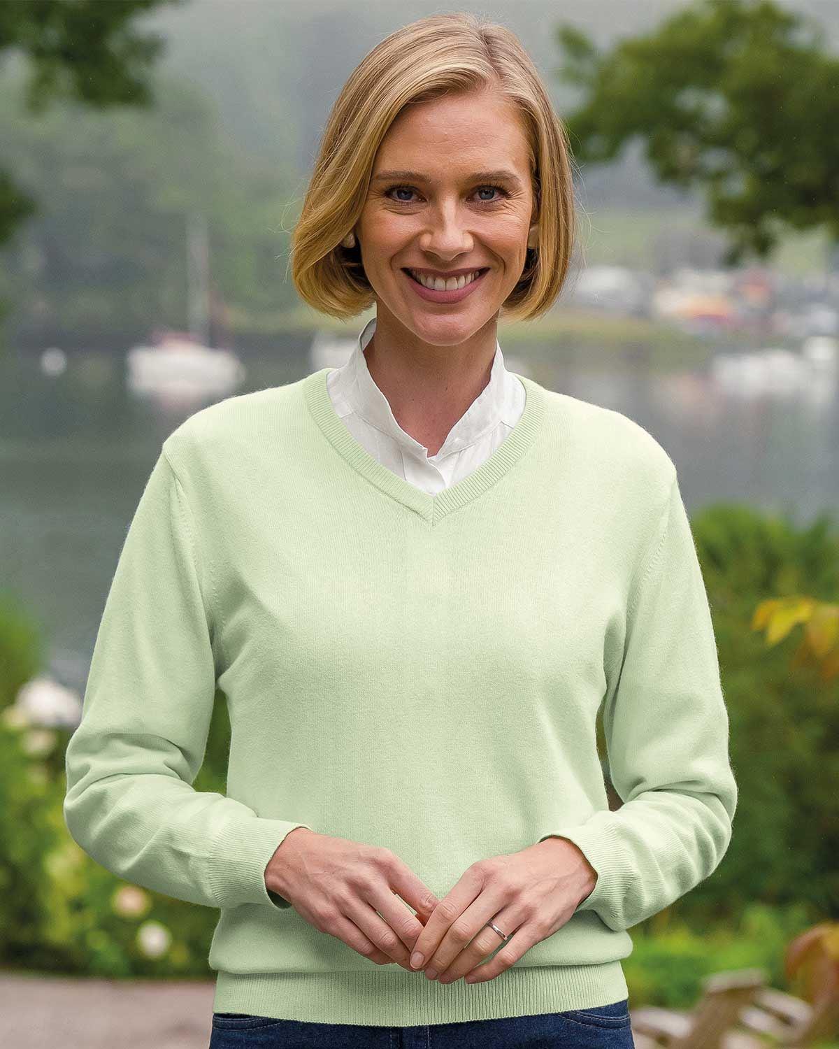 Cotton/Cashmere V Neck Jumper - Peppermint - Country Collection
