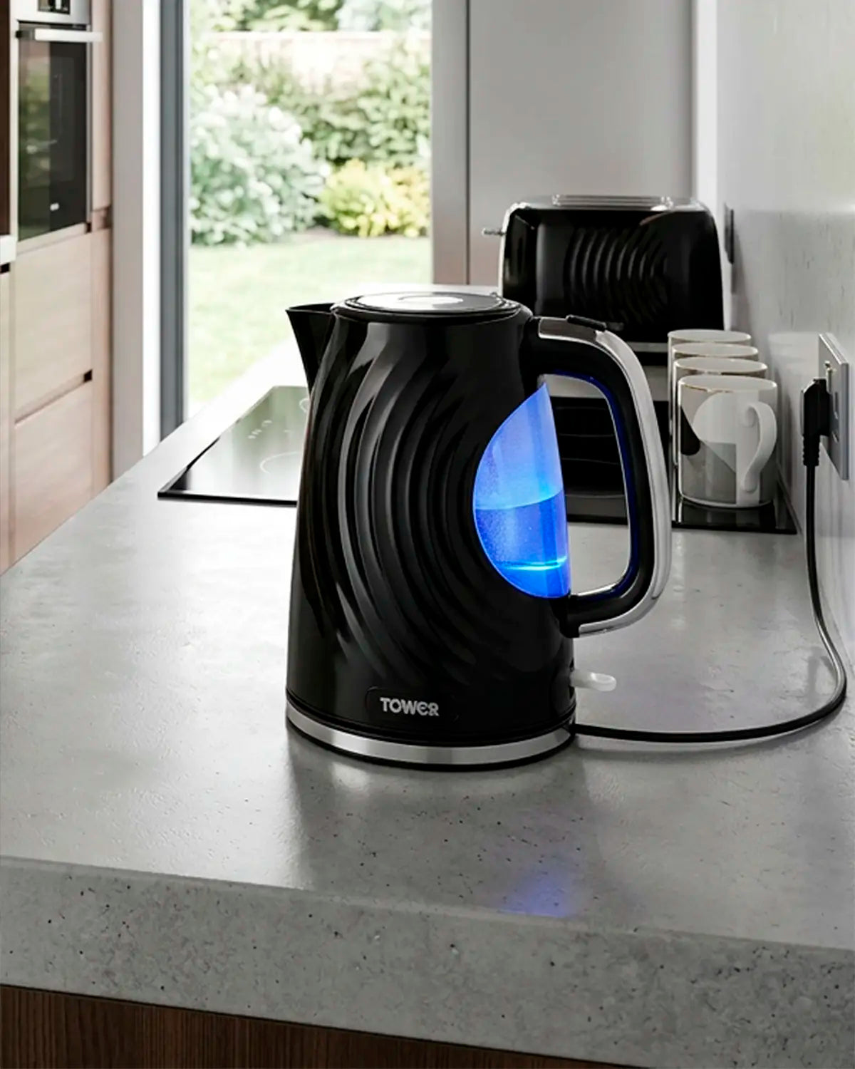 Cordless Compact Electric Kettle - Black