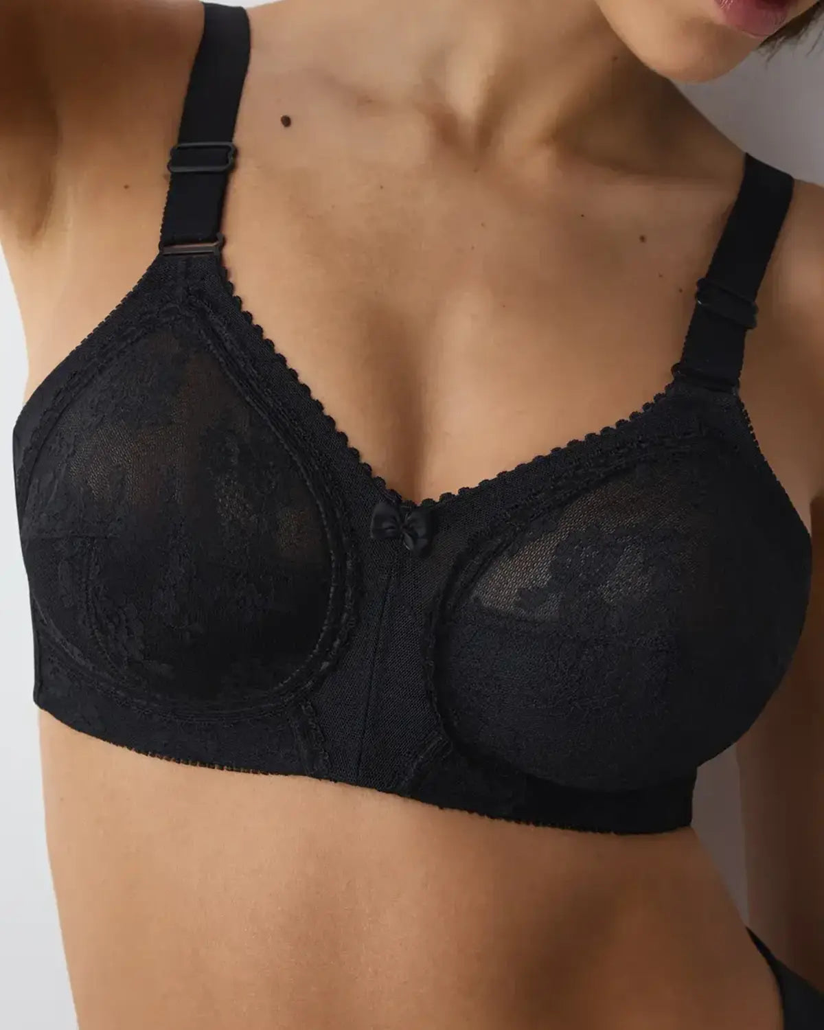 Triumph Doreen Non-Wired Bra - Black