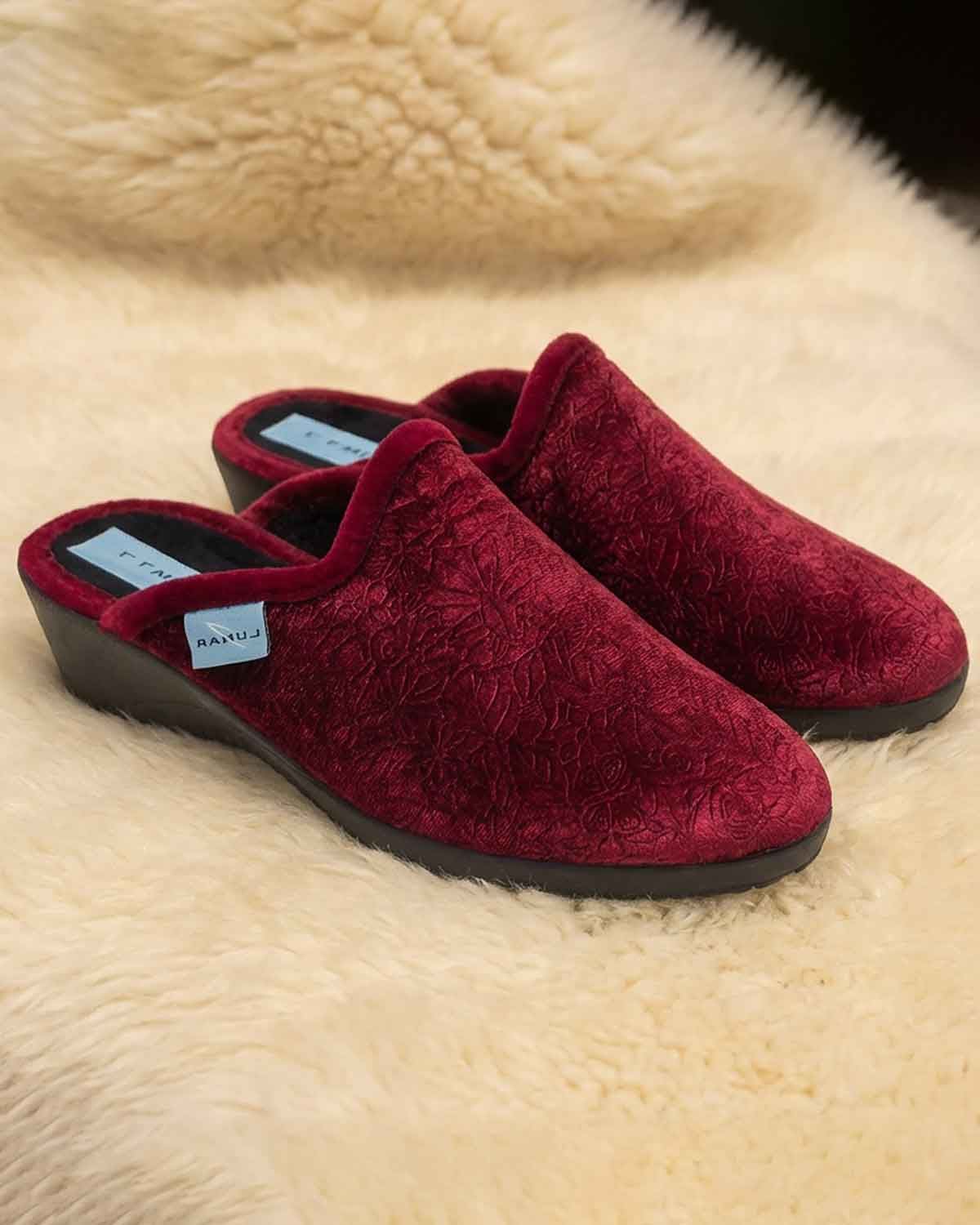 Lunar Sylvie Slip On Ladies Slipper - Burgundy - Country Collection