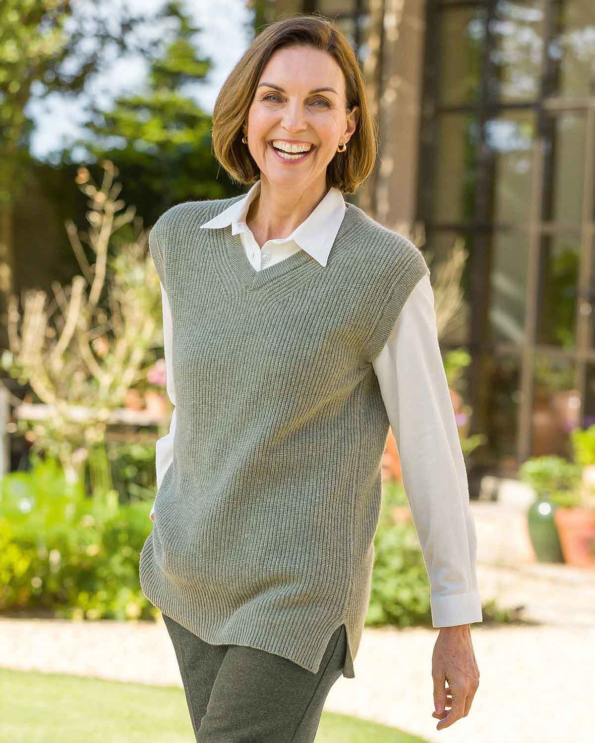 Ingrid V Neck Lambswool Tunic Slipover - Pale Green - Country Collection