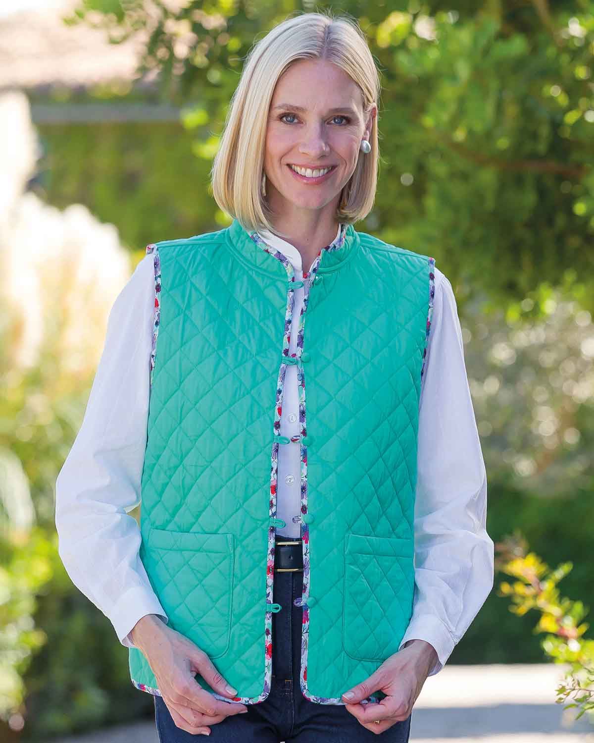 Julipa Reversible Quilted Gilet - Image 2 - Country Collection