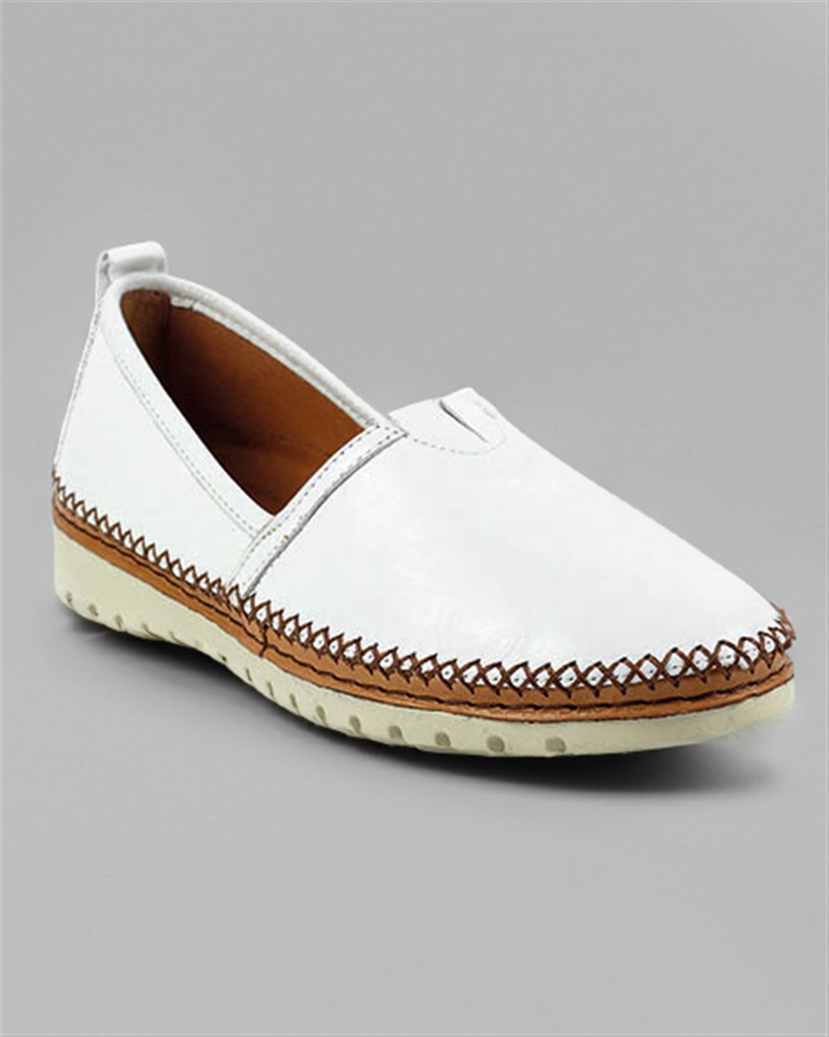 Lunar Flutter Ladies Shoe - White - Country Collection