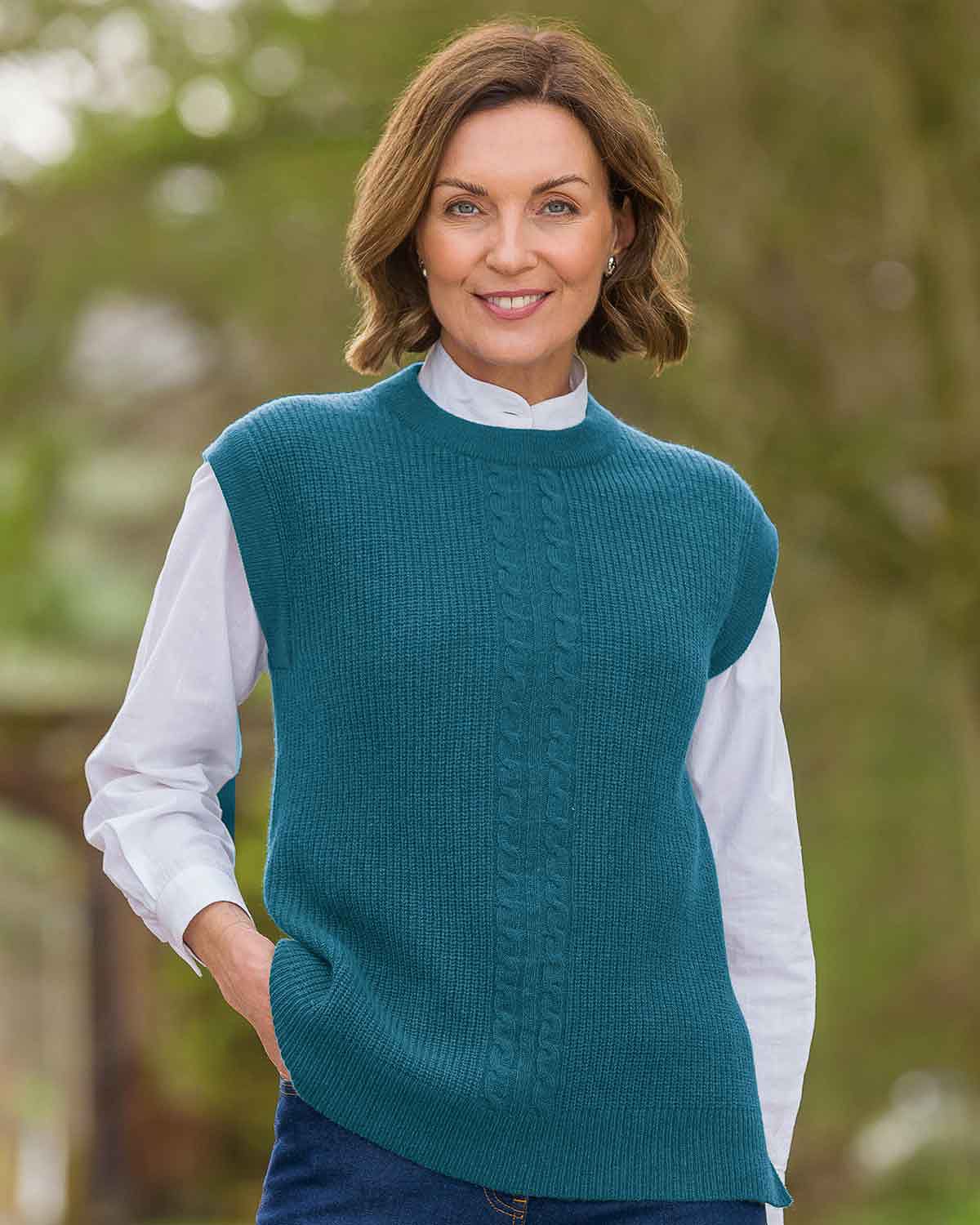 Casey Cable Knit Lambswool Slipover - Peacock - Country Collection