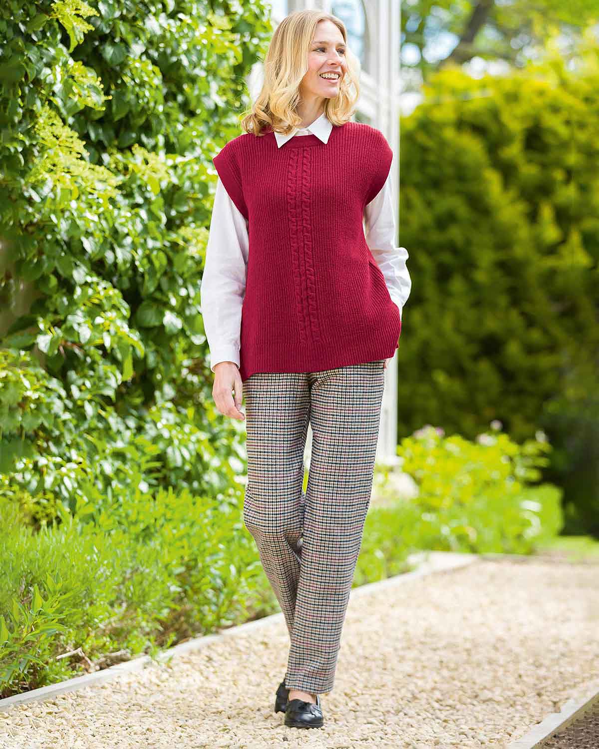 Casey Cable Knit Lambswool Slipover - Image 2 - Country Collection