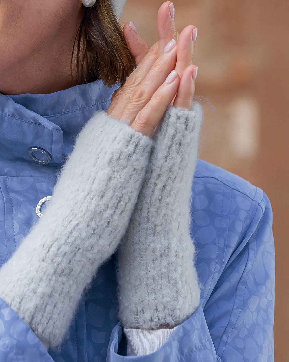 Ladies Knitted Wristwarmers - Country Collection