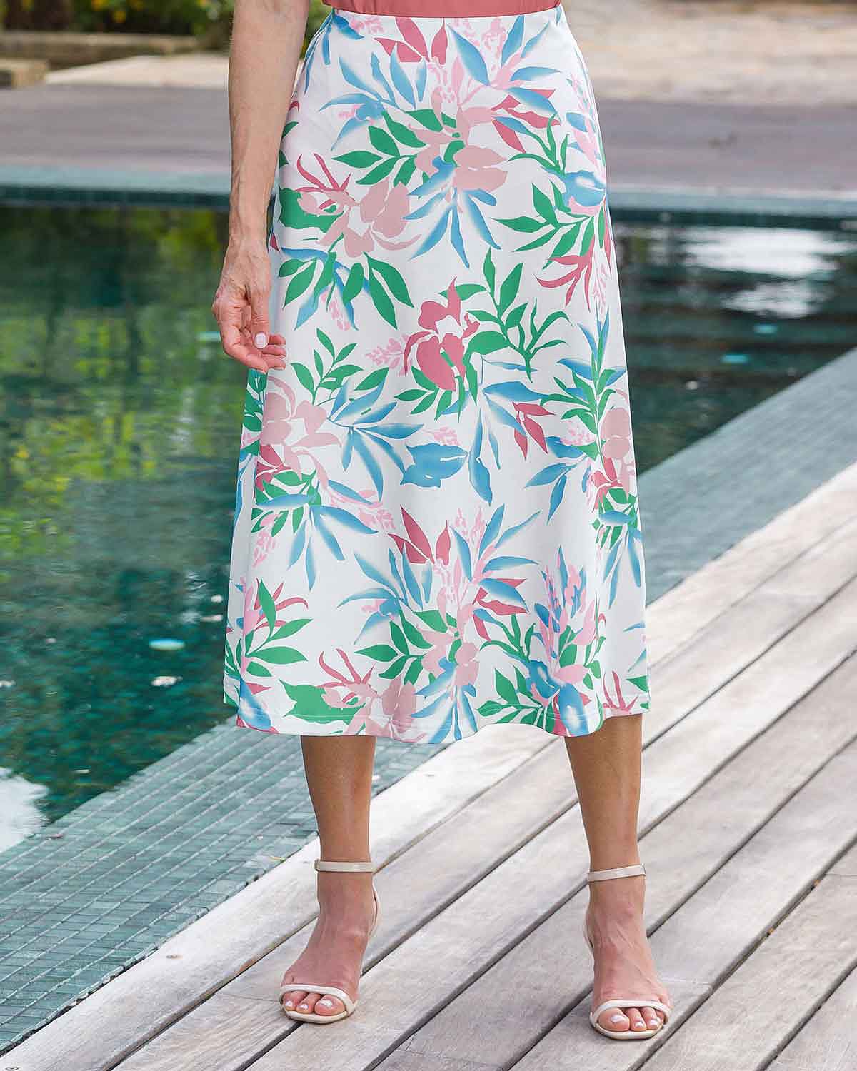 Jardino Tropical Floral Print Pull On Skirt - Country Collection