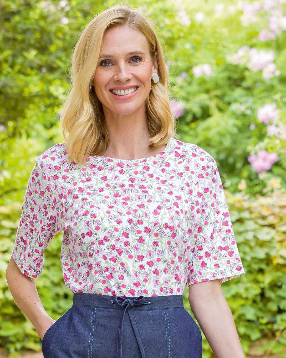 Violet Floral Short Sleeve Cotton Leisure Top - Country Collection