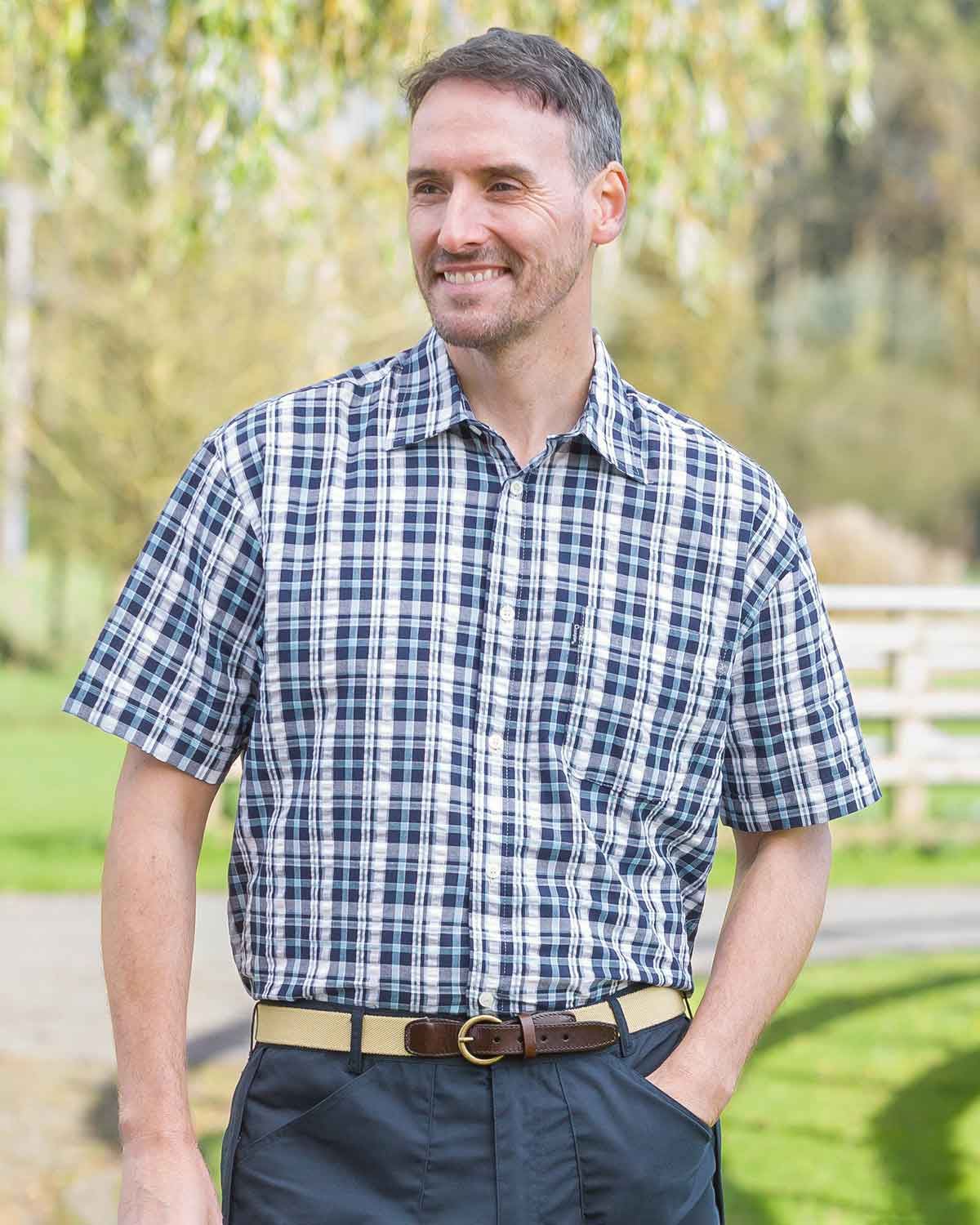 Mens Croyde Short Sleeve Cotton Seersucker Shirt - Image 2 - Country Collection