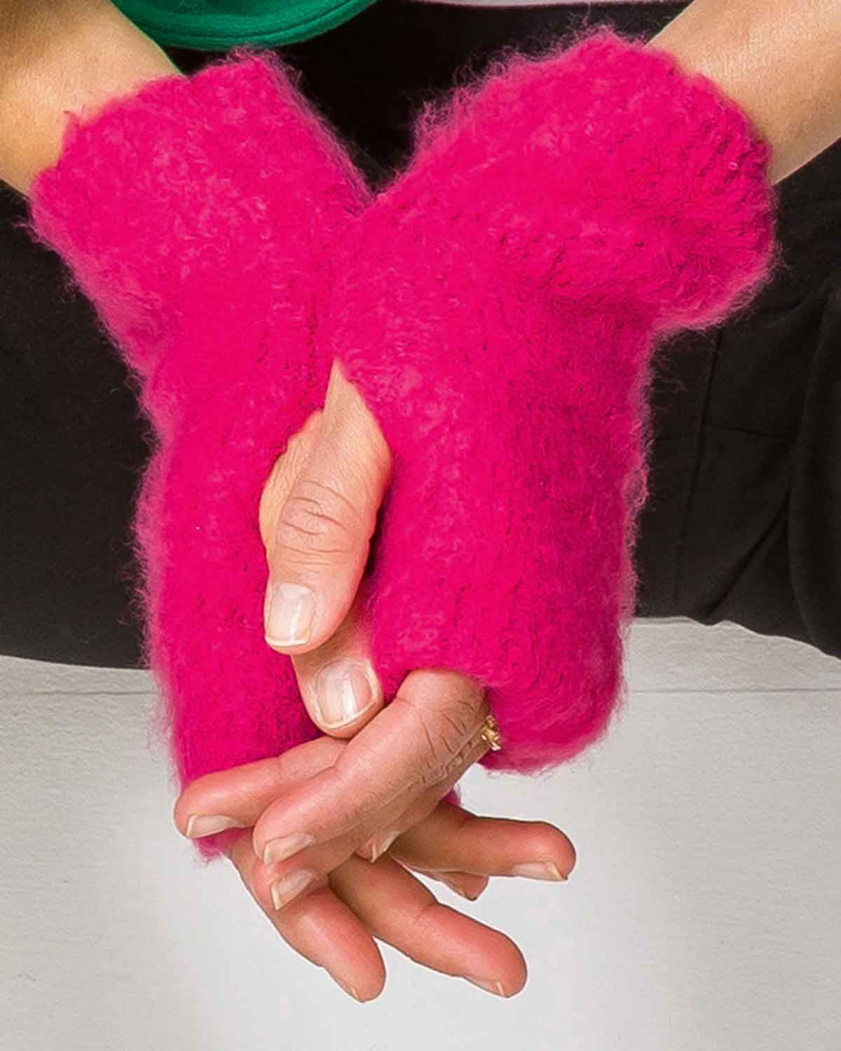Madeline Wool Mix Wrist warmers - Pink - Country Collection
