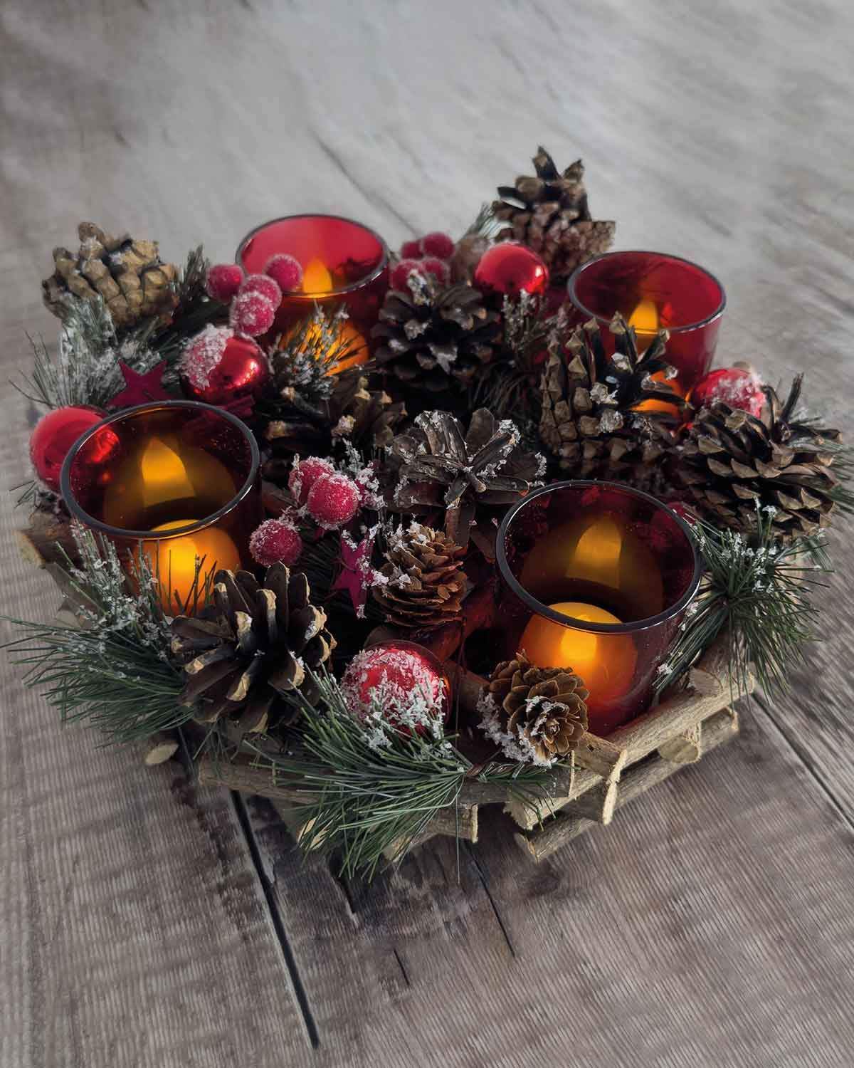 Festive Wreath Centrepiece - Image 2 - Country Collection