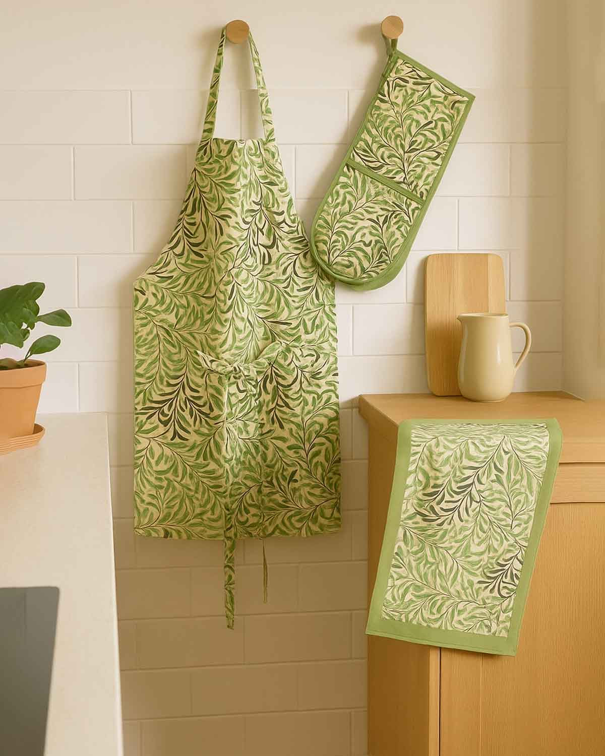 Willow Boughs Kitchen Co-ordinates  - Green - Country Collection