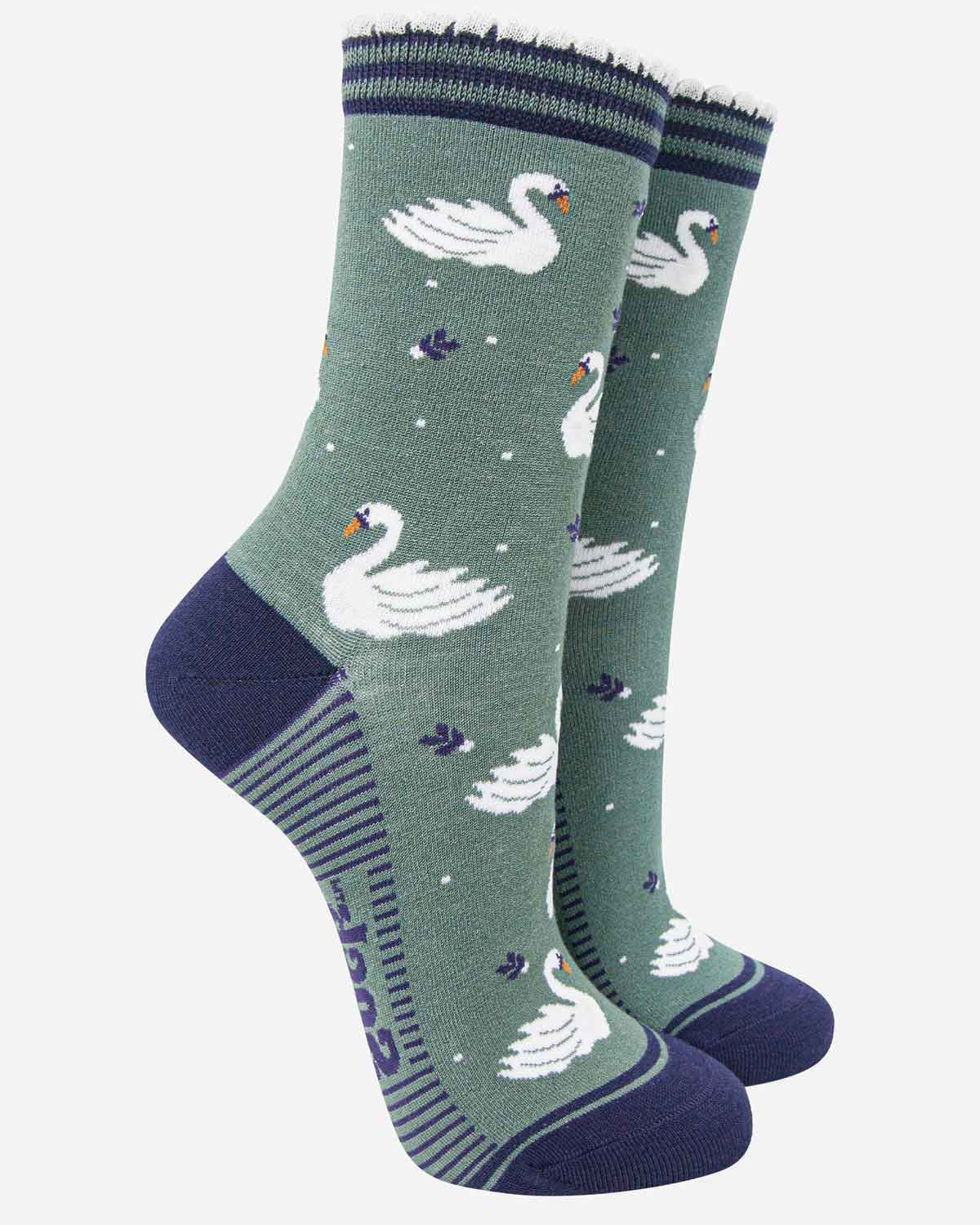 Ladies Bamboo-Rich Socks - Swans - Country Collection
