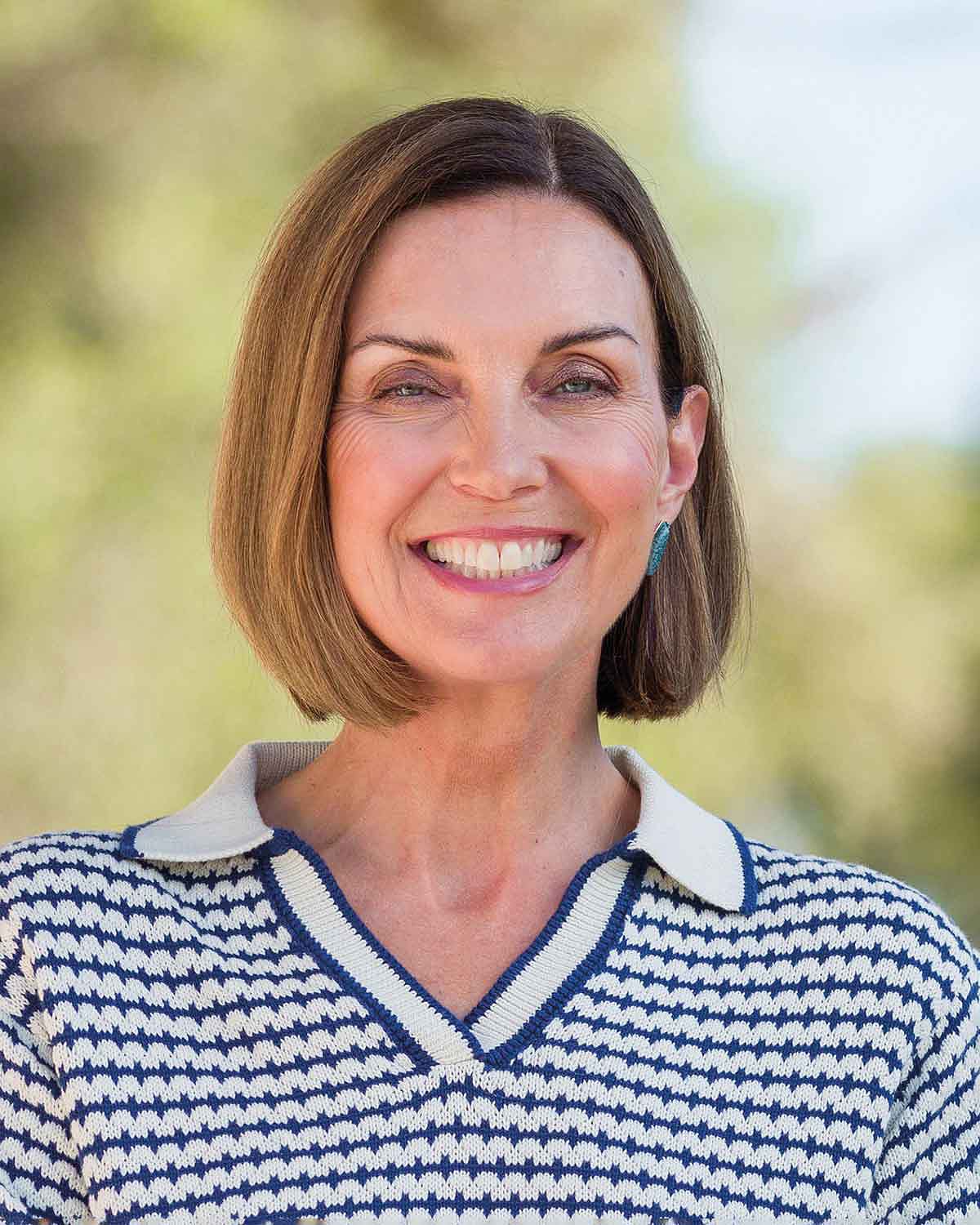 Amelia Patterned Collared V Neck Pure Cotton Jumper - Image 3 - Country Collection
