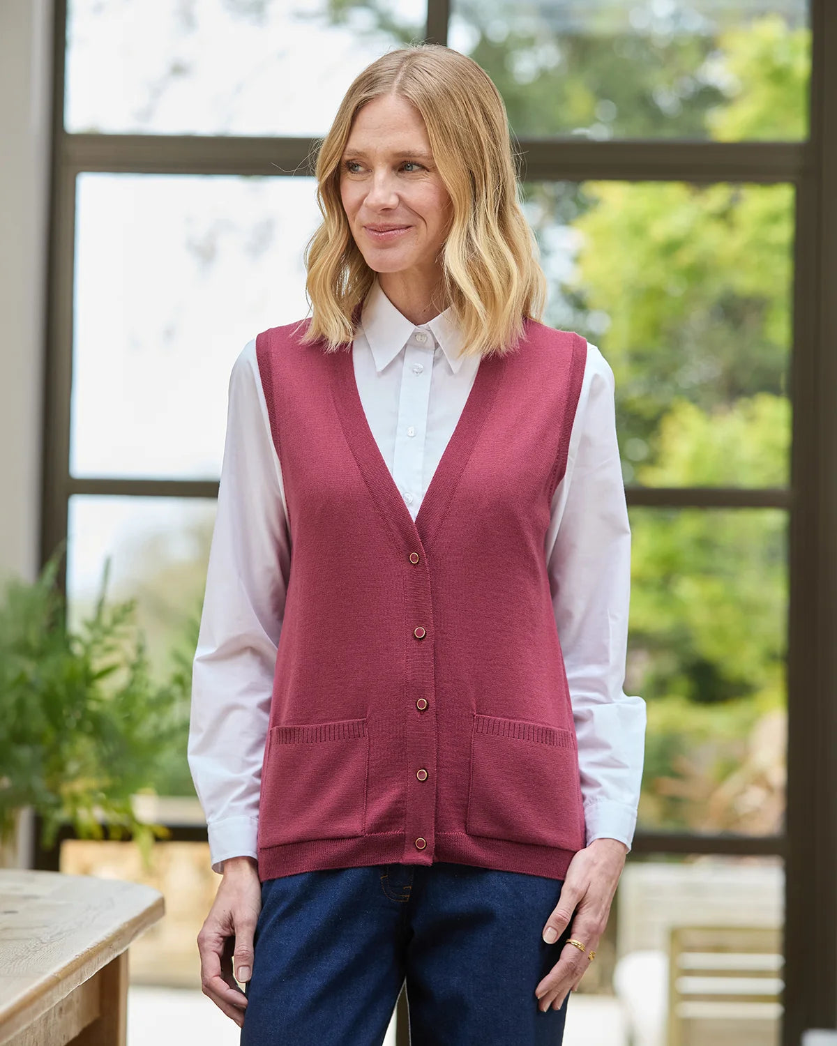 Merino Waistcoat - Rosewood