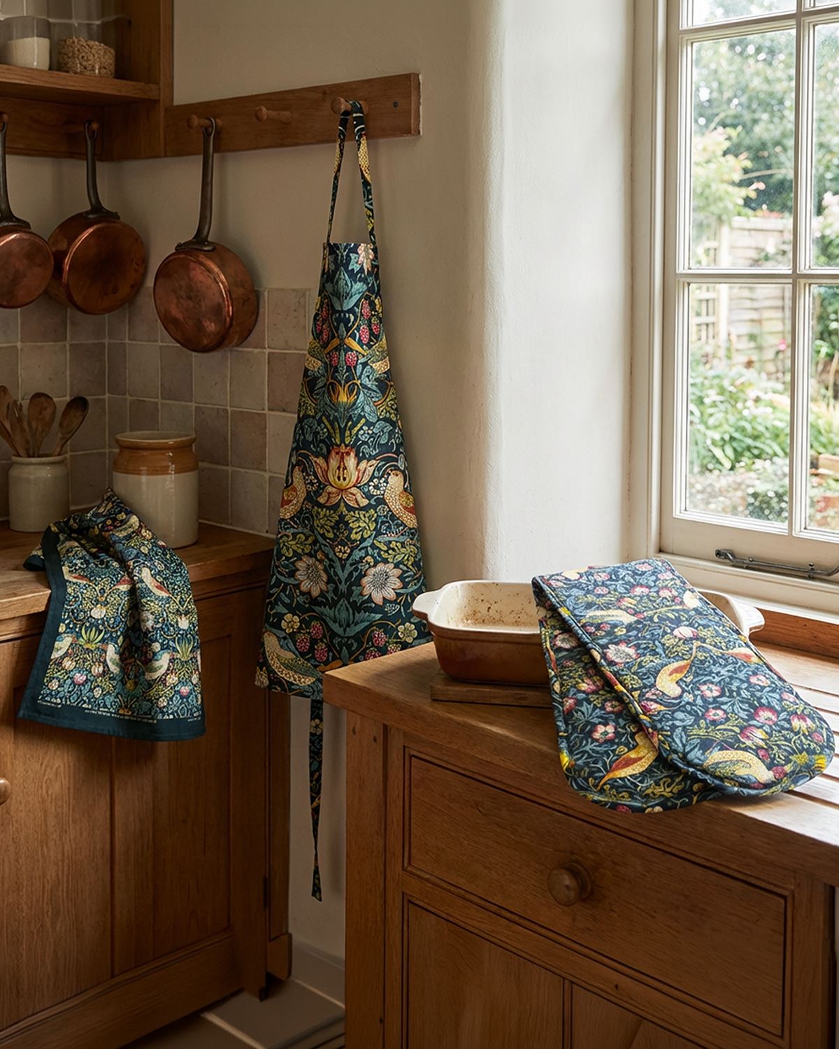 Strawberry Thief Kitchen Co-ordinates - Green - Country Collection