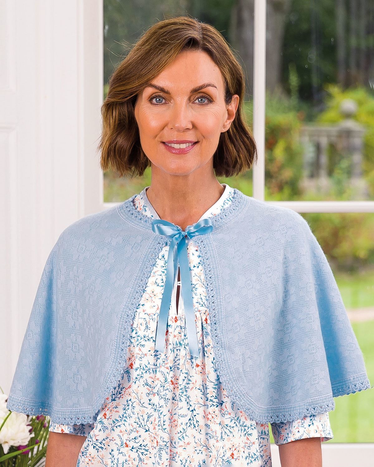 Bed capes and best sale jackets