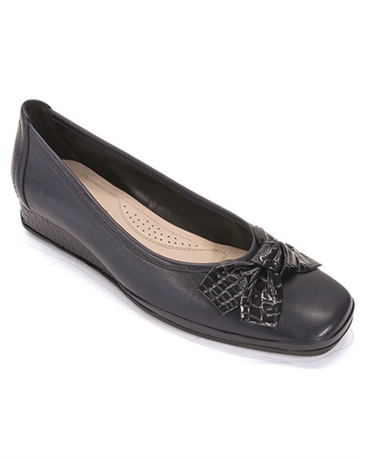 Ladies Van Dal Barbados II Shoe. Sizes 3-8 incl ½ sizes.