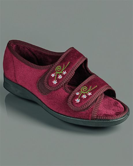 DB Wider Fit Velcro House Shoe