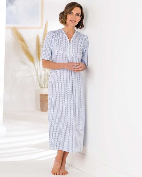 Helena Short Sleeve Nightdress